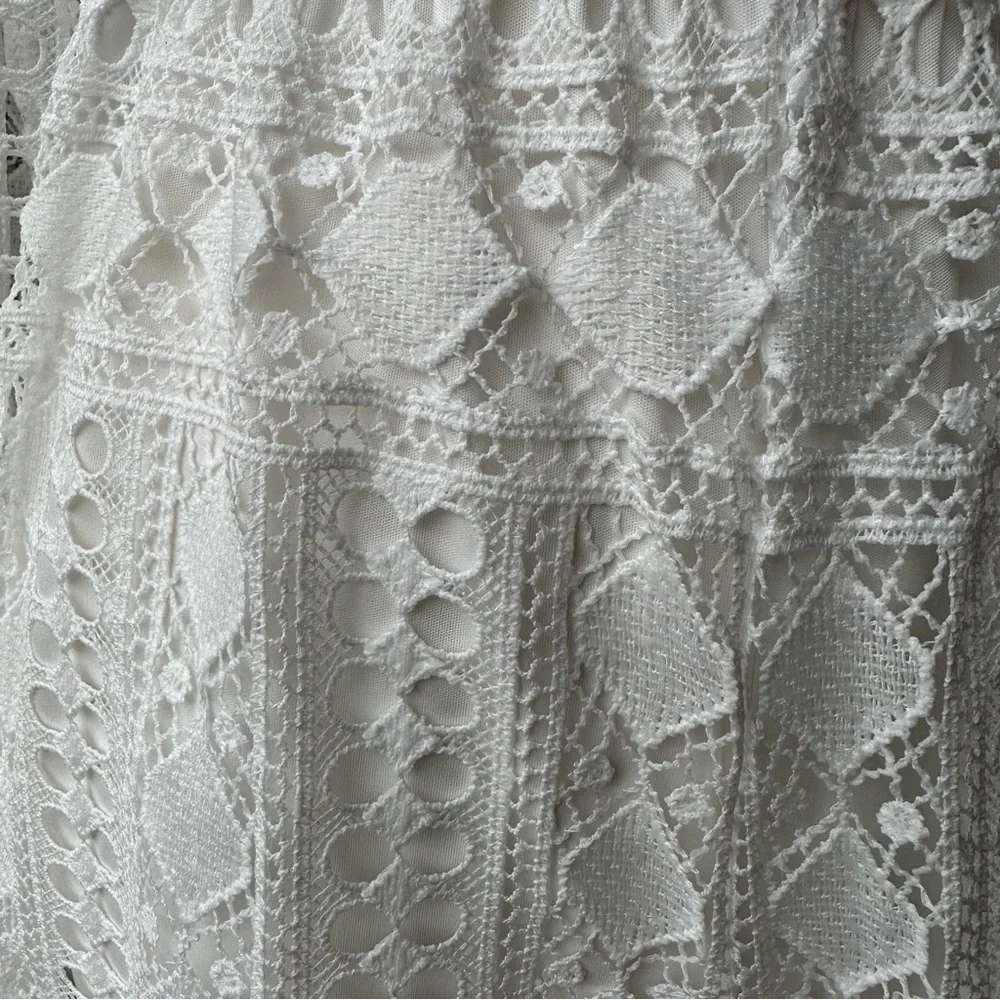 New Eilly Bazar Lace Romper Lined Size M 🌸 - Picture 9 of 16